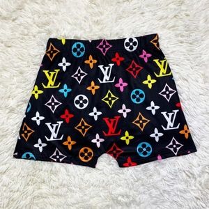B483 Black Printed Booty Shorts/Loungewear